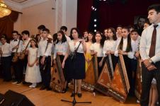 В Баку появился юный Адриано Челентано со своей экономкой Мами и Орнеллой Мути (ВИДЕО, ФОТО)