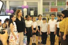 В Баку появился юный Адриано Челентано со своей экономкой Мами и Орнеллой Мути (ВИДЕО, ФОТО)