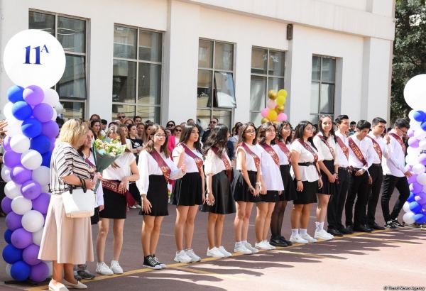 В Азербайджане названо число выпускников 11 классов в этом году