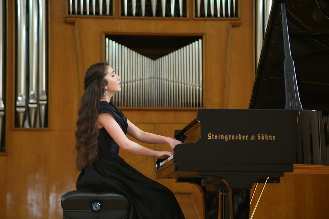 В Бакинской музыкальной академии состоялось открытие бюста Ференца Листа (ФОТО)