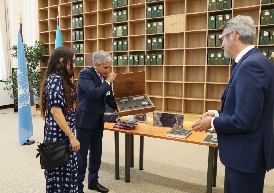 Вице-президент Фонда Гейдара Алиева Лейла Алиева приняла участие в открытии выставки «Мои моря, мои океаны» в Женеве (ФОТО)