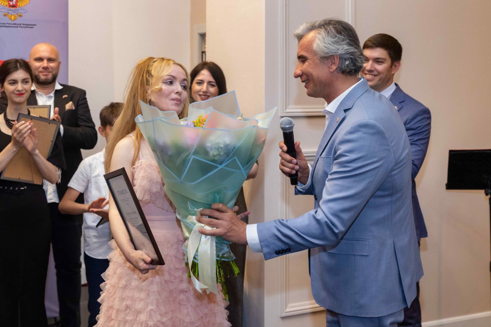 В Баку открылась выставка и прошел концерт "Самая красивая страна" (ФОТО)