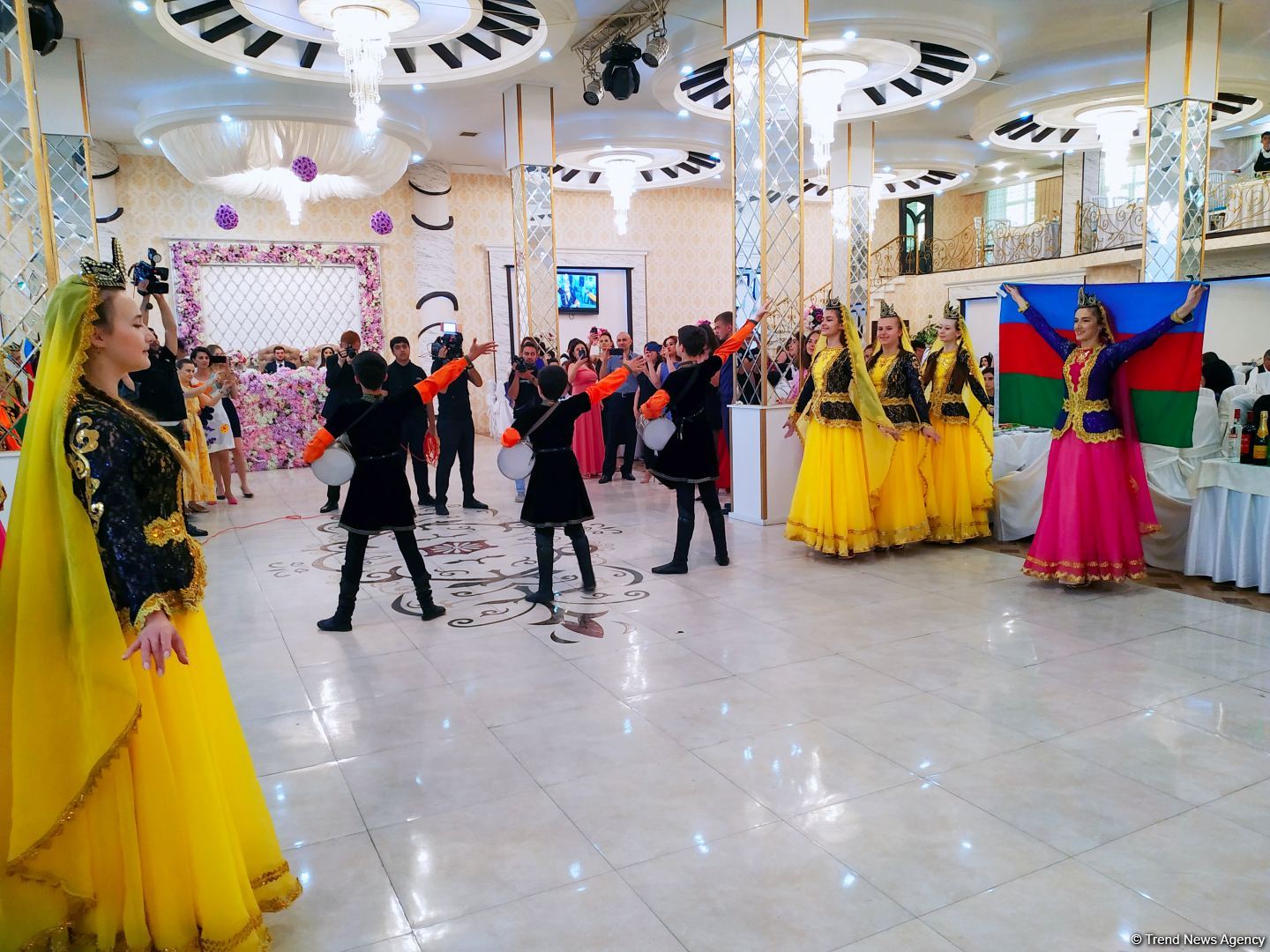 Свадьба года в Азербайджане - дочь Национального героя Регина Ковалева и герой Карабахской войны Денис Гузлаев. История настоящей любви!  (ВИДЕО, ФОТО)