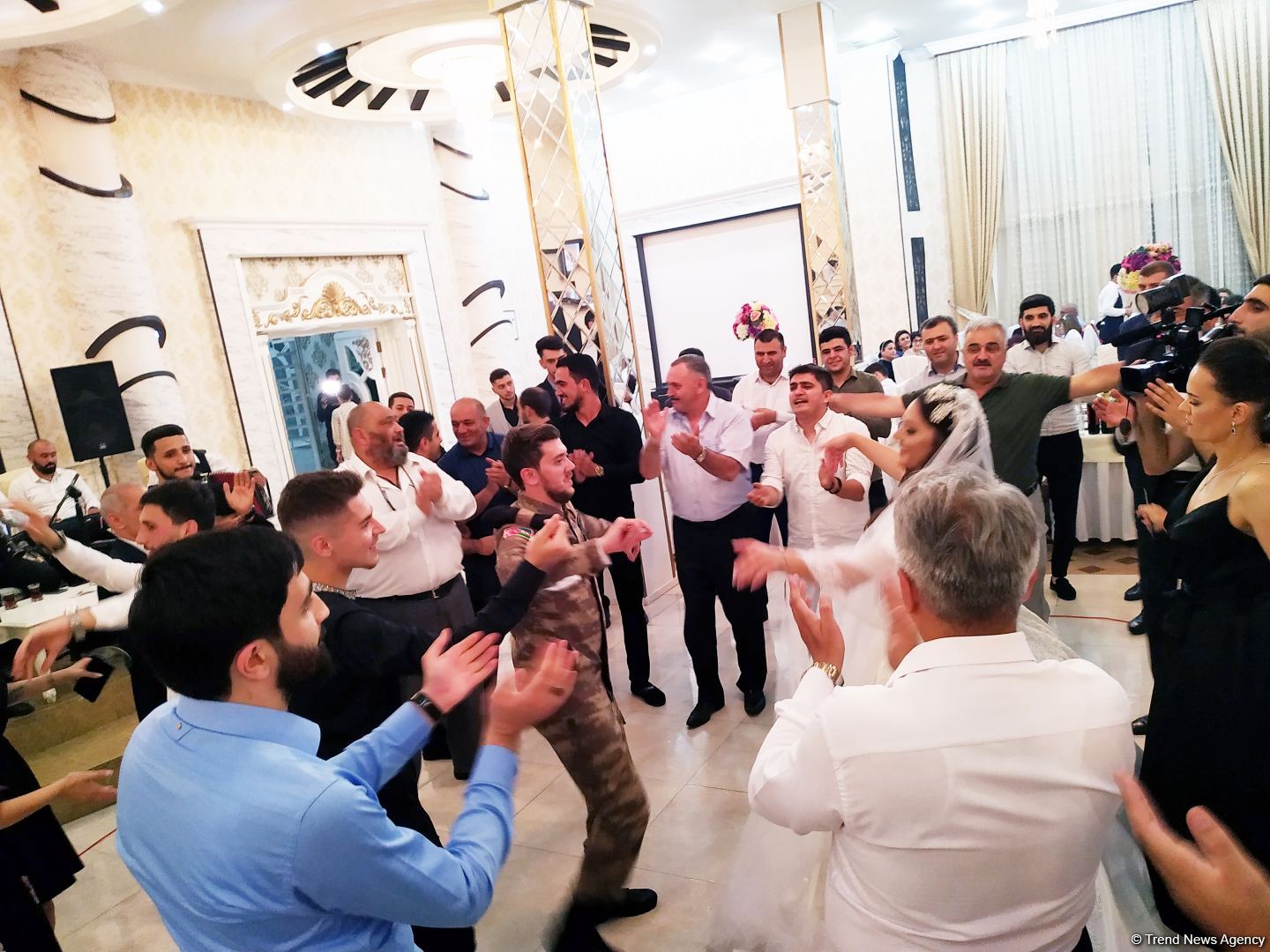 Свадьба года в Азербайджане - дочь Национального героя Регина Ковалева и герой Карабахской войны Денис Гузлаев. История настоящей любви!  (ВИДЕО, ФОТО)