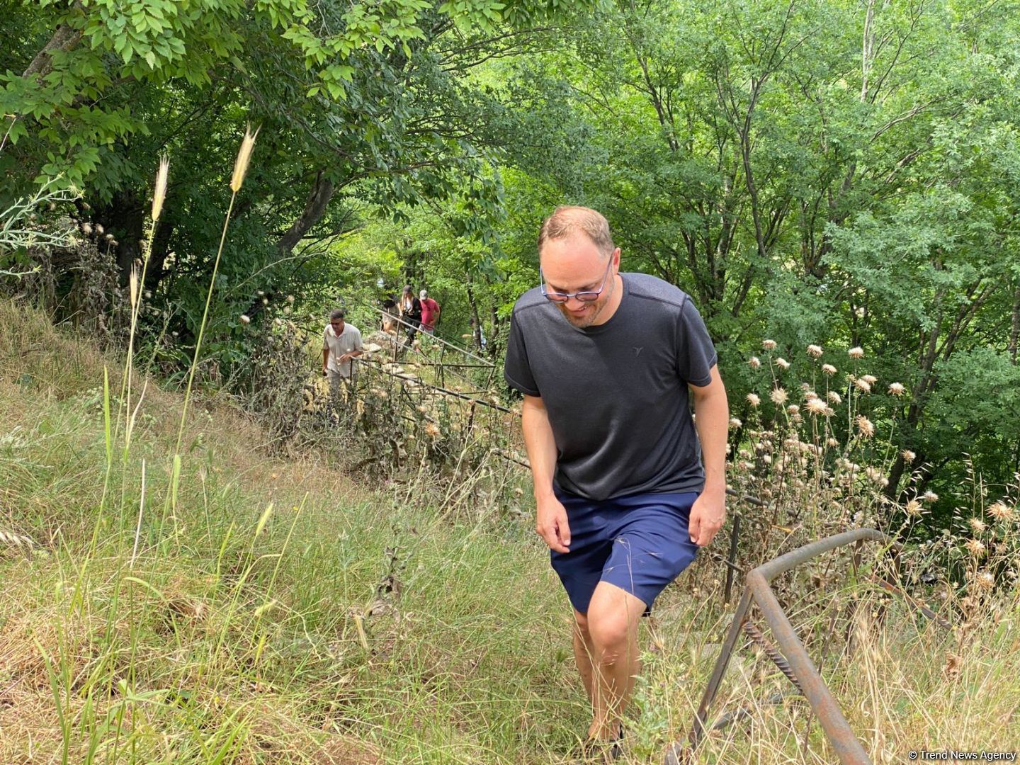 Началась поездка известных зарубежных путешественников на освобожденные территории Азербайджана (ФОТО)