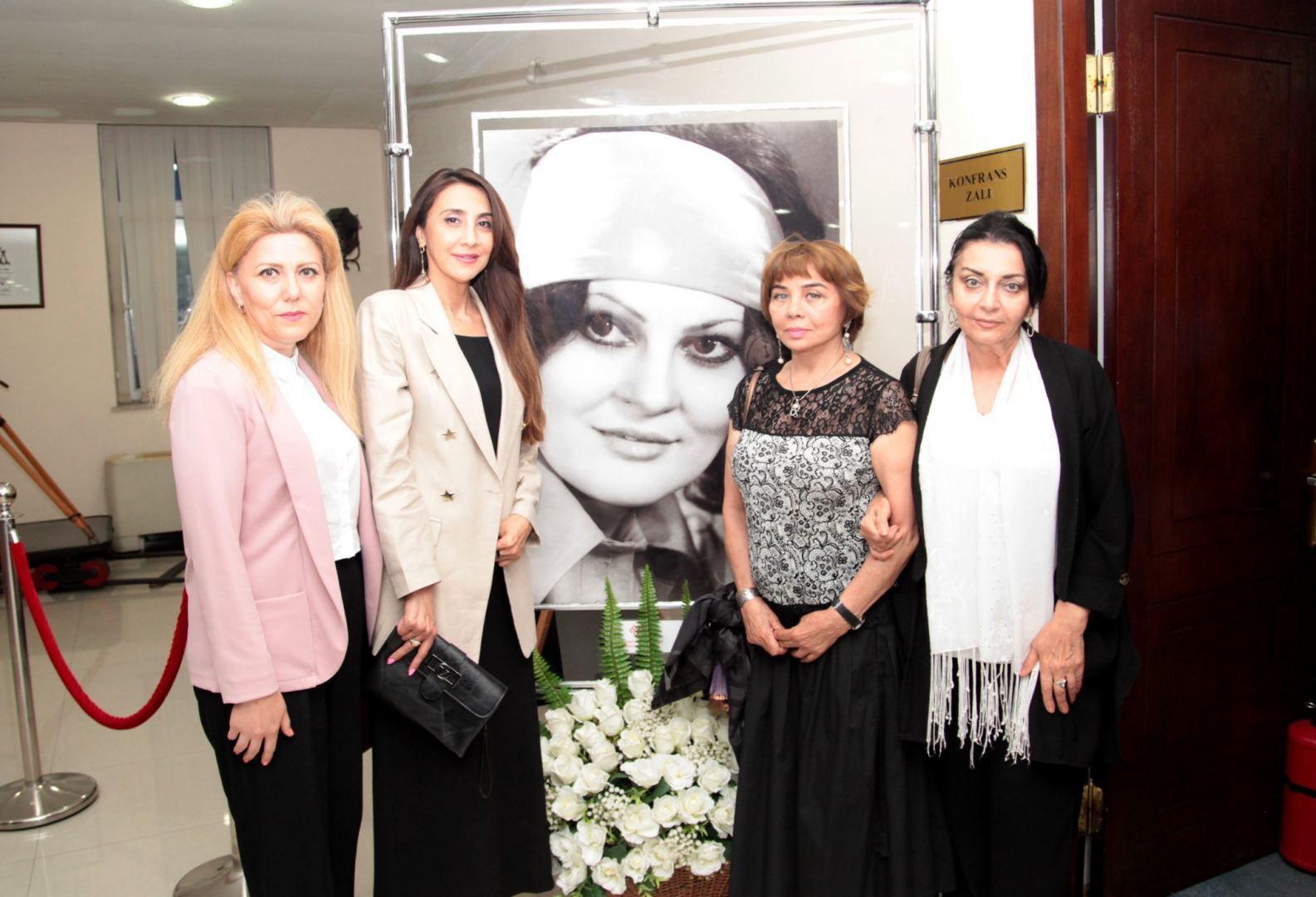 Королева театра! Трогательные воспоминания коллег и друзей народной артистки Амалии Панаховой (ФОТО)