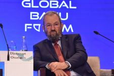 На IX Глобальном Бакинском форуме состоялось панельное заседание на тему мира и стабильности в регионе Ближнего Востока (ФОТО)