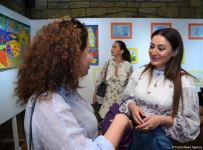 Leonardo Art School Baku организовала выставку юных художников «Полет фантазий» (ФОТО)