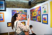 Leonardo Art School Baku организовала выставку юных художников «Полет фантазий» (ФОТО)