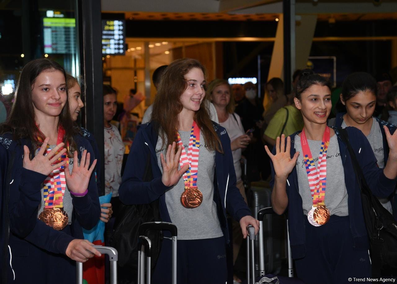Азербайджанские гимнастки вернулись с Чемпионата Европы в Израиле с четырьмя медалями  (ФОТО)