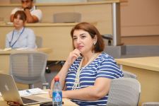 Корреспондент Trend провел тренинг для сотрудников министерства культуры Азербайджана (ФОТО)