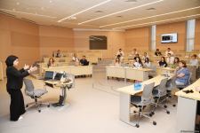 Корреспондент Trend провел тренинг для сотрудников министерства культуры Азербайджана (ФОТО)