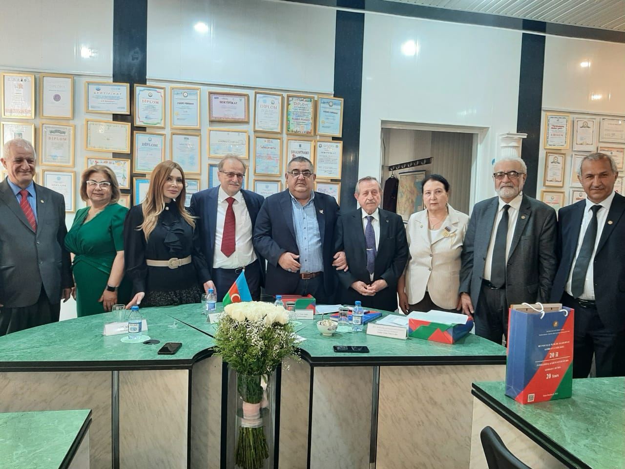 Вугар Ахмед избран академиком Международной академии наук (ФОТО)