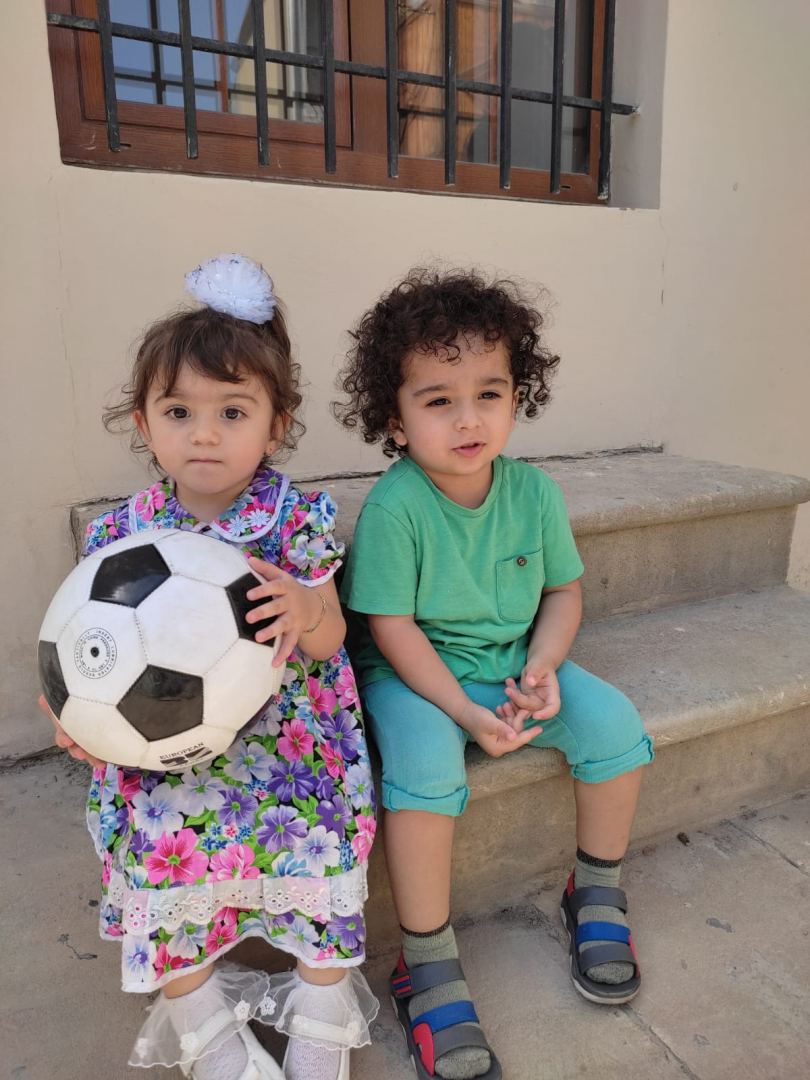 Посвящается семьям, разрушенным в результате войн – трогательный проект Турала Агасиева (ВИДЕО, ФОТО)