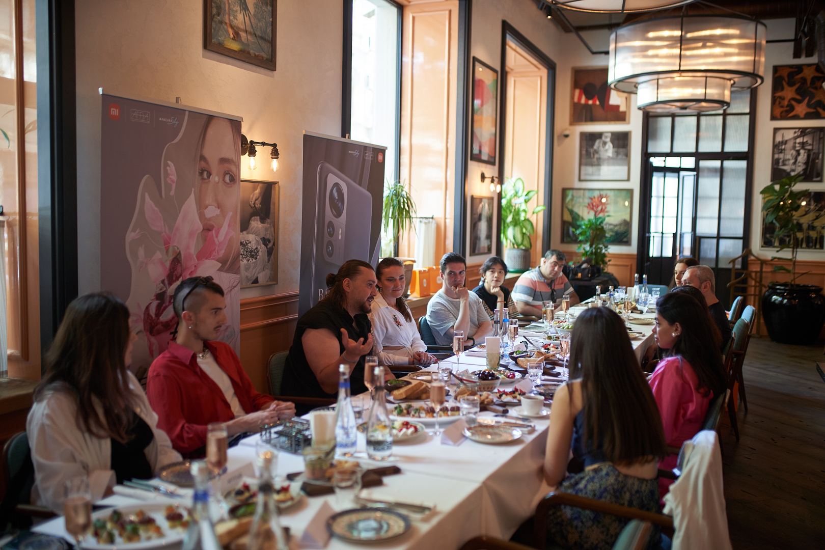 Какой будет новая коллекция всемирно известного азербайджанского дизайнера Haute Couture "Xarıbülbül"? (ФОТО)