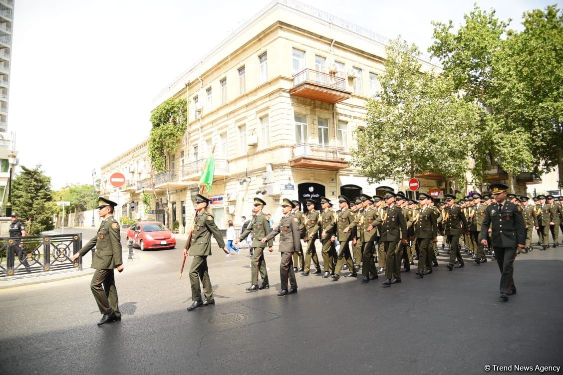 В Баку прошли показательные выступления военных оркестров по случаю Дня Вооруженных cил (ФОТО/ВИДЕО)