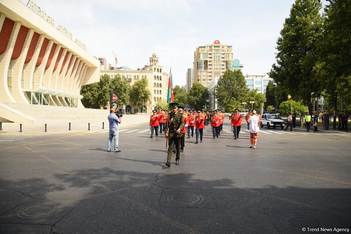 В Баку прошли показательные выступления военных оркестров по случаю Дня Вооруженных cил (ФОТО/ВИДЕО)