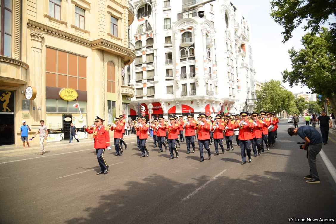 В Баку прошли показательные выступления военных оркестров по случаю Дня Вооруженных cил (ФОТО/ВИДЕО)