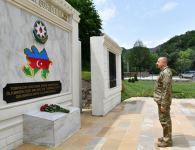 Президент Ильхам Алиев принял участие в открытии воинской части в Кяльбаджарском районе (ФОТО/ВИДЕО)