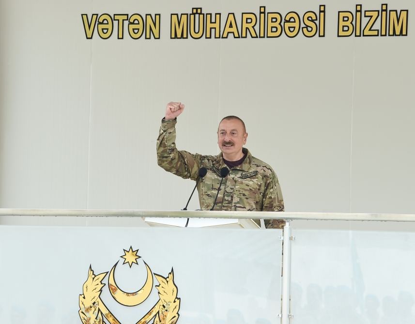 Президент Ильхам Алиев принял участие в открытии воинской части в Кяльбаджарском районе (ФОТО/ВИДЕО)