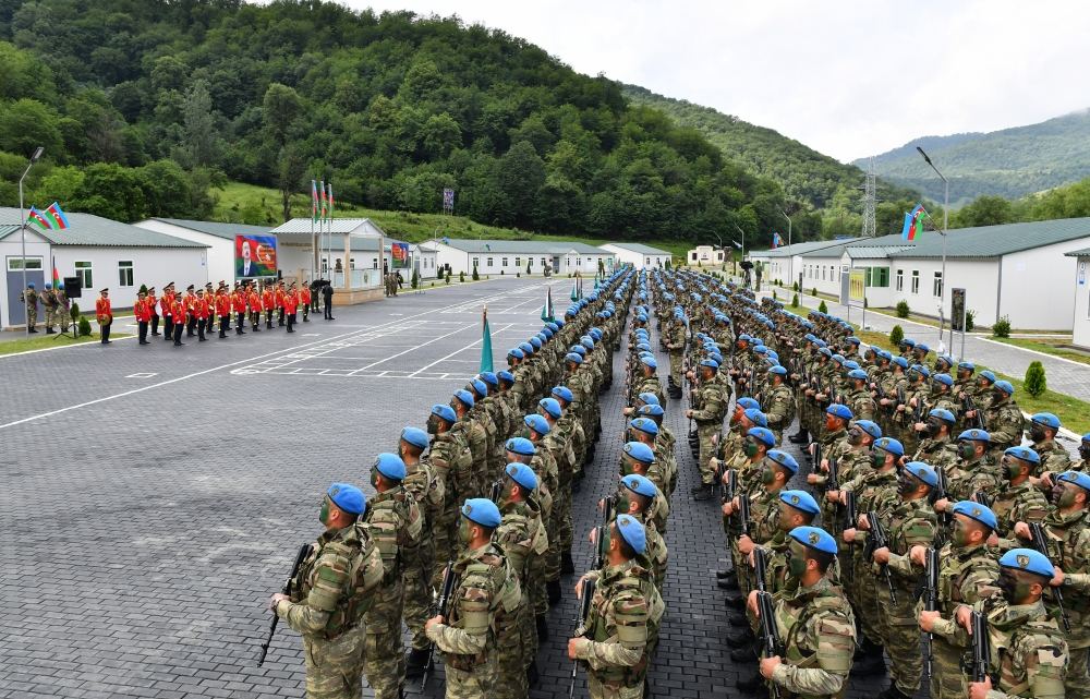 Президент Ильхам Алиев принял участие в открытии воинской части в Кяльбаджарском районе (ФОТО/ВИДЕО)