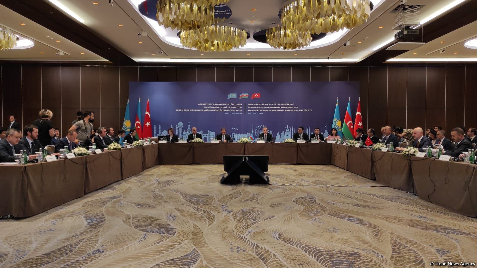 Встреча глав МИД Азербайджана, Турции и Казахстана служит обеспечению безопасности региона - Джейхун Байрамов (ФОТО)