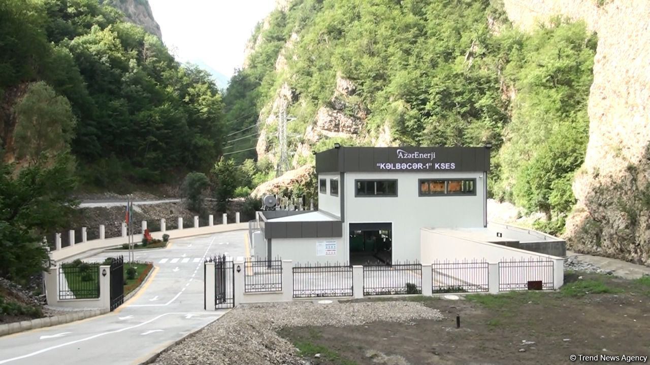 Представители медиа ознакомились с проводимыми в Кяльбаджаре и Лачине работами (ФОТО)