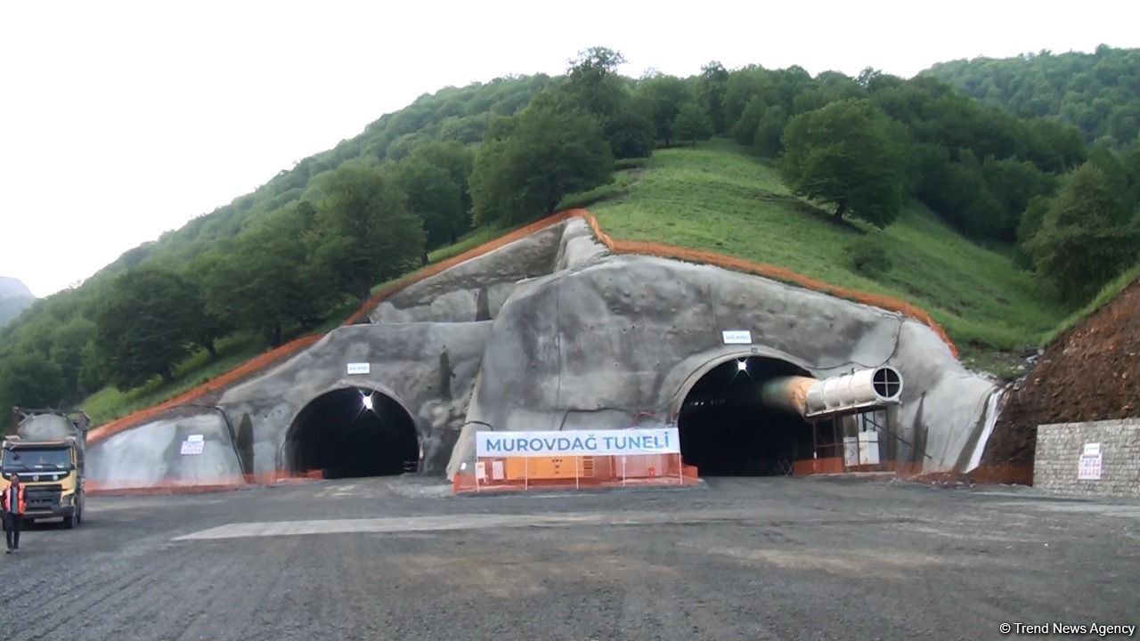 Представители медиа ознакомились с проводимыми в Кяльбаджаре и Лачине работами (ФОТО)