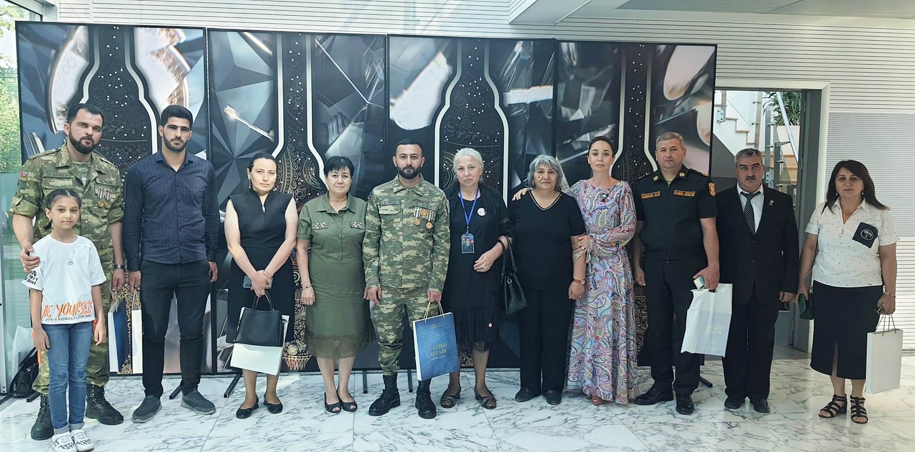 В Баку состоялась торжественная презентация первого тома издания "44 дня – Историческая Победа" (ФОТО)