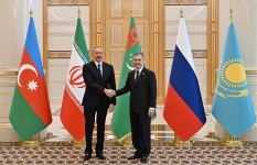 Президент Ильхам Алиев встретился с Гурбангулы Бердымухамедовым (ФОТО/ВИДЕО)