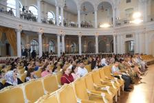 Чарующие звуки тара в Баку (ФОТО)