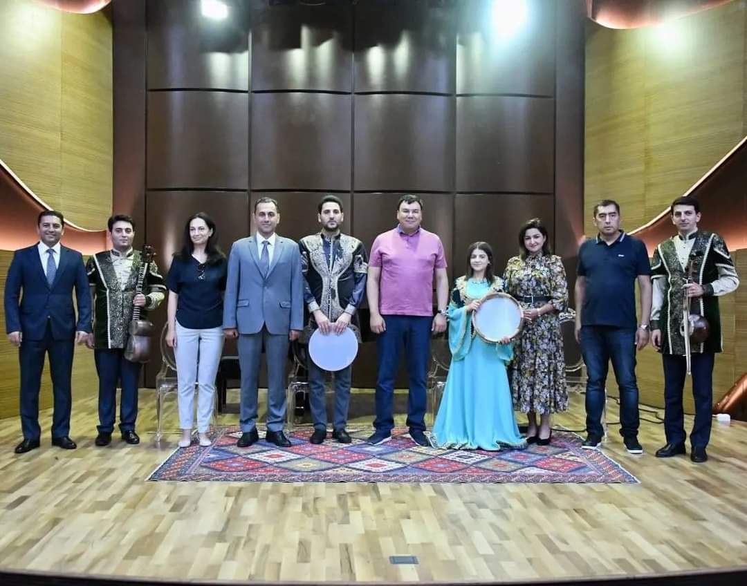Вице-премьер, министр туризма и культурного наследия Узбекистана посетил Международный центр мугама в Баку (ФОТО)