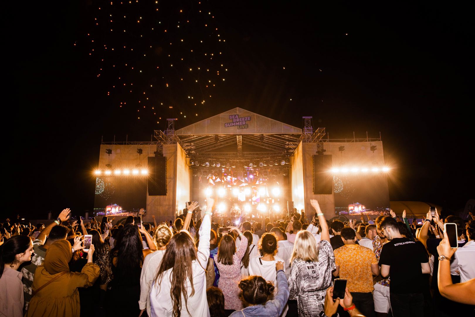 Фейерверк хитов, драйв и мощная энергетика: Концерт Jony в Баку - именно так выглядит сбывшаяся мечта (ФОТО)