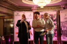 В Баку прошла церемония награждения лучших актеров театрального сезона (ФОТО)