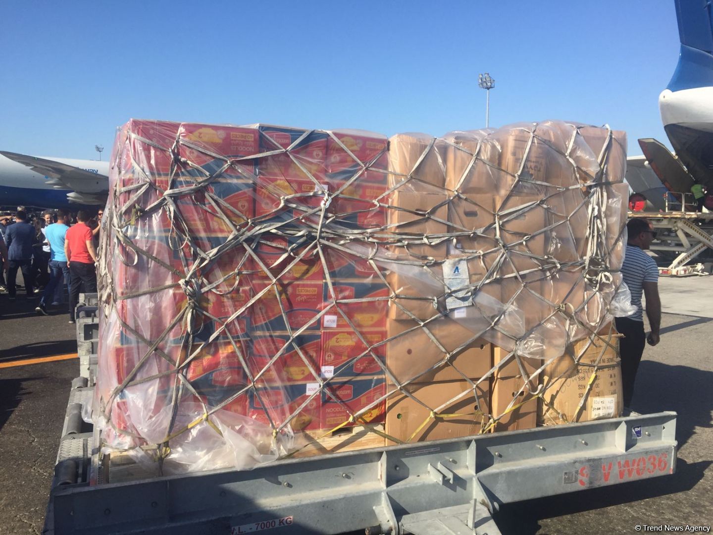 Сумгайыт отправил в Украину гуманитарную помощь (ФОТО)