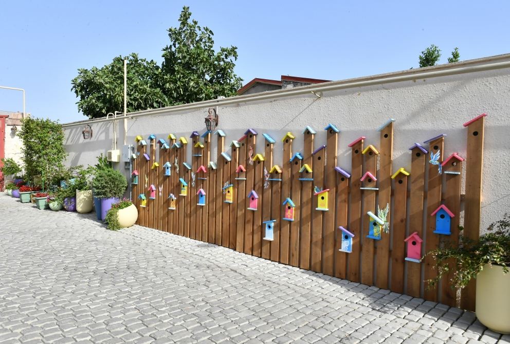 Президент Ильхам Алиев ознакомился с работами по благоустройству в поселке Рамана (ФОТО/ВИДЕО)