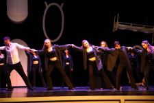 Кратковременная эйфория, веселая жизнь и лживое счастье… Как в Баку зашкаливают эмоции (ФОТО)