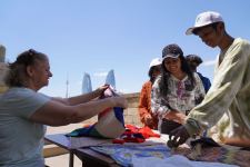 Впервые в Азербайджане! В Ичеришехер прошло шествие с огромным лоскутным полотном (ФОТО/ВИДЕО)