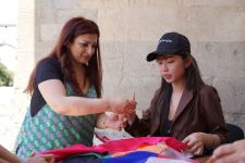 Впервые в Азербайджане! В Ичеришехер прошло шествие с огромным лоскутным полотном (ФОТО/ВИДЕО)