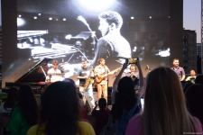 В Парке Центра Гейдара Алиева состоялось феерическое открытие IV Международных бакинских летних дней джаза (ФОТО)