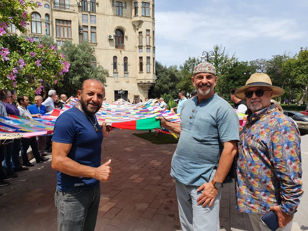 Впервые в Азербайджане! В Ичеришехер прошло шествие с огромным лоскутным полотном (ФОТО/ВИДЕО)