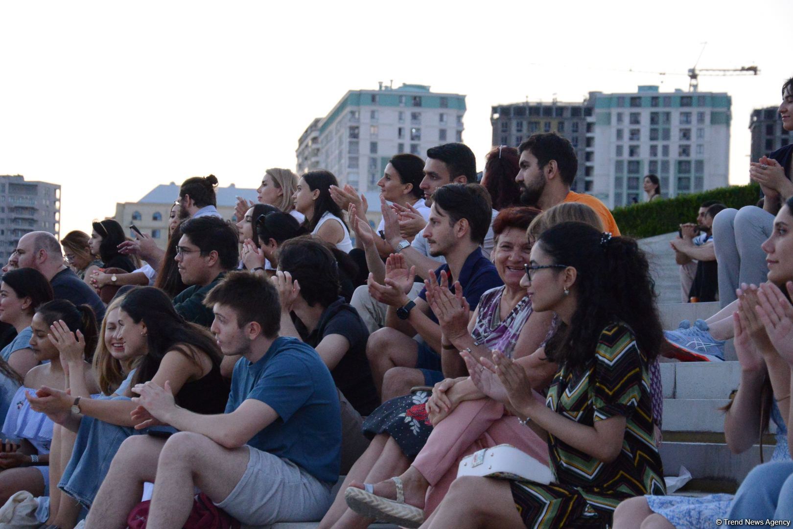 В Парке Центра Гейдара Алиева состоялось феерическое открытие IV Международных бакинских летних дней джаза (ФОТО)