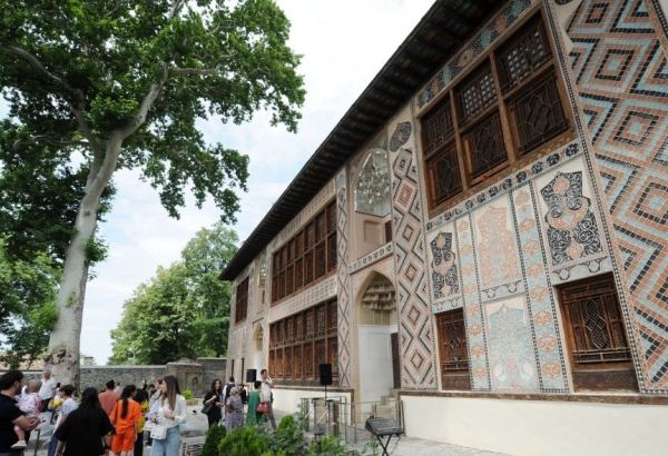 Euronews подготовил репортаж о путешествии в Шеки и Лагич (ВИДЕО)