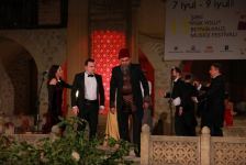 Бывший муж на коленях, но Севиль не верит мольбам о прощении, уверениям в любви – драма в Шеки (ФОТО/ВИДЕО)