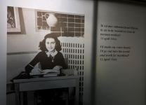 В городах Азербайджана будет представлена экспозиция, посвященная Дому-музею Анны Франк в Нидерландах (ФОТО)