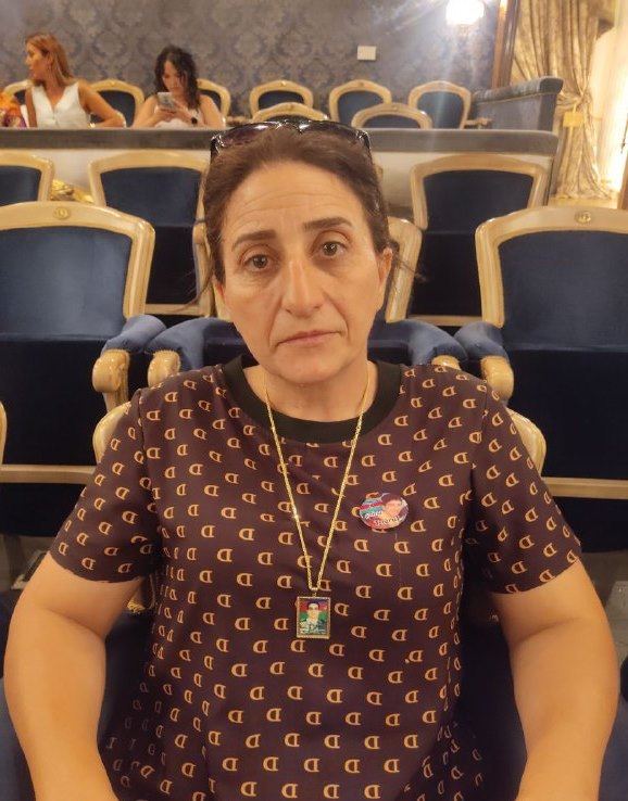 Со слезами на глазах… Для матерей шехидов Карабахской войны показан спектакль "На одном дыхании" (ВИДЕО, ФОТО)