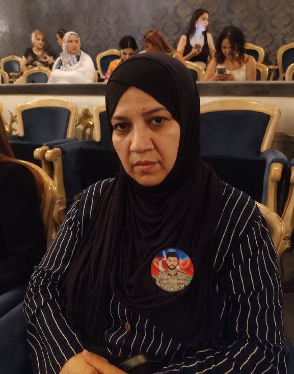 Со слезами на глазах… Для матерей шехидов Карабахской войны показан спектакль "На одном дыхании" (ВИДЕО, ФОТО)