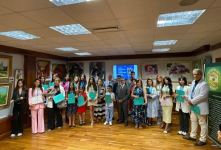 В Лондоне представлены произведения азербайджанских художников с ограниченными возможностями здоровья (ФОТО)