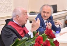 "Узбекский народ - прекрасный, чистейший и честнейший" - Чингиз Фарзалиев на церемонии вручения мантии почетного академика Академии художеств Узбекистана (ФОТО)