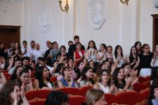 В Бакинской музыкальной академии прошел праздничный вечер выпускников (ФОТО)